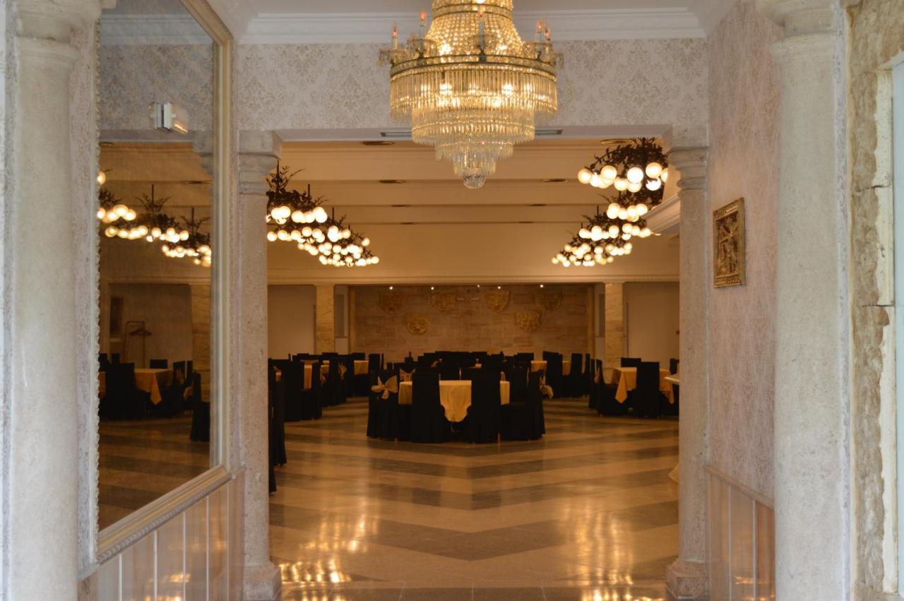 Nuevo Hotel Capitolio Valdepeñas المظهر الخارجي الصورة