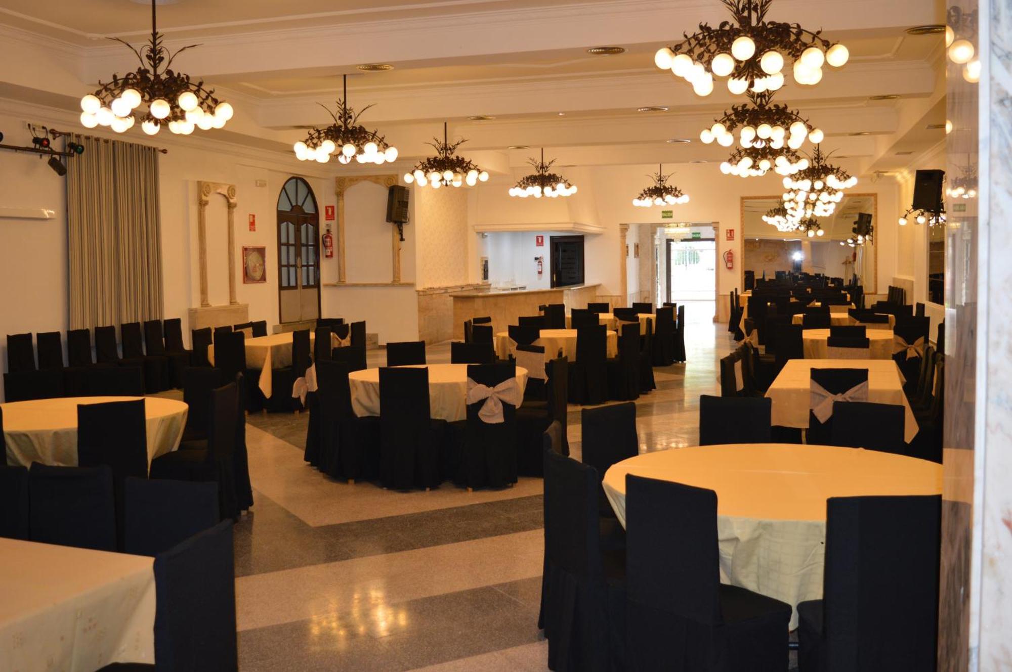 Nuevo Hotel Capitolio Valdepeñas المظهر الخارجي الصورة